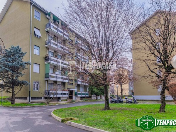 appartamento in vendita a Milano in zona Quarto Oggiaro