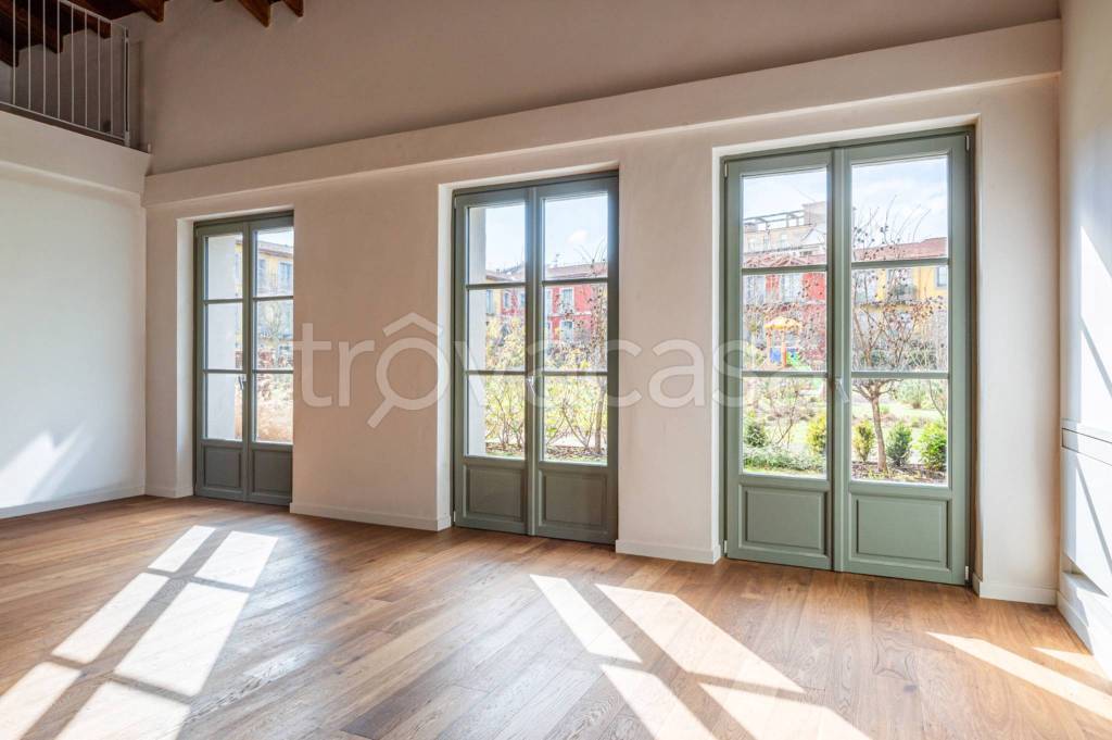 appartamento in vendita a Milano in zona Famagosta
