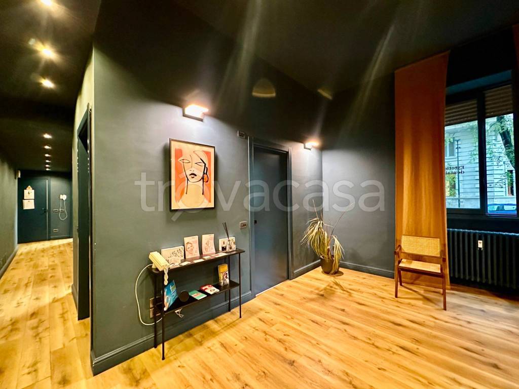 ufficio in vendita a Milano