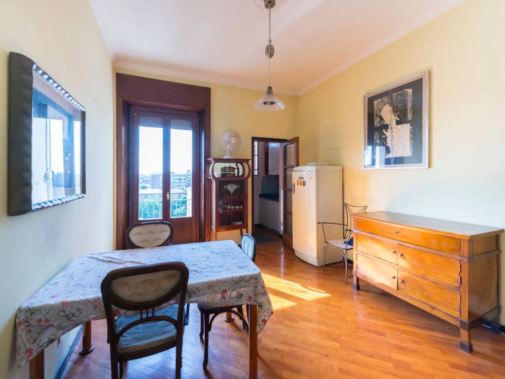 appartamento in vendita a Milano in zona Città Studi