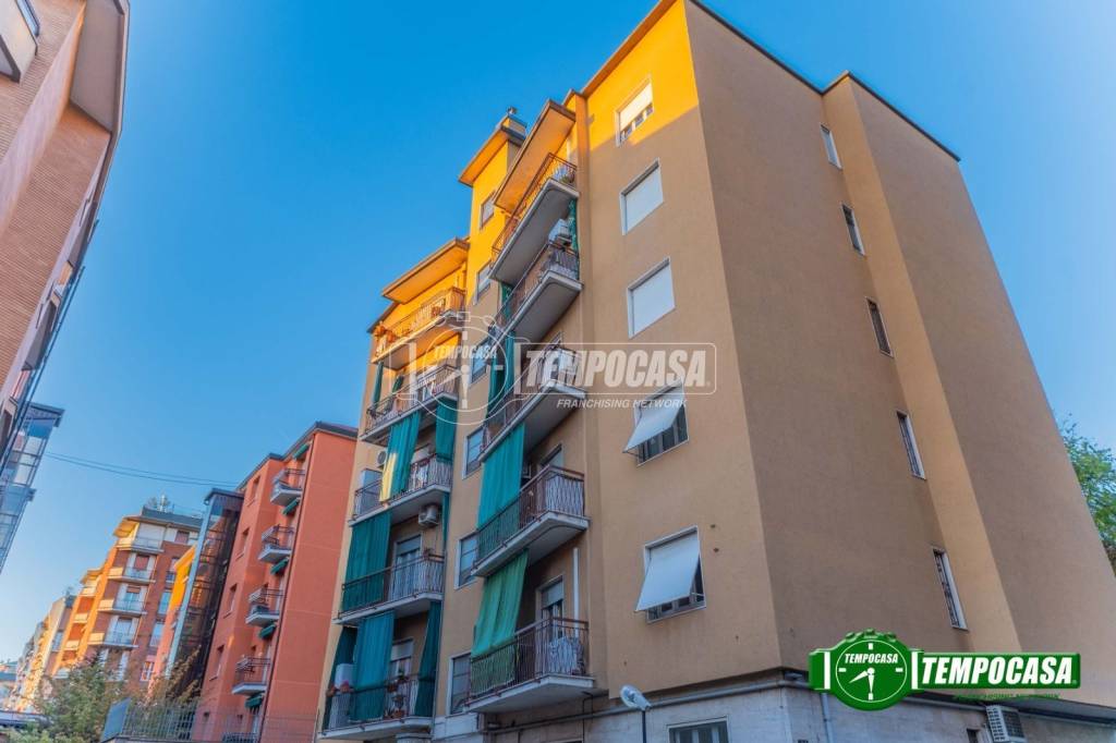 appartamento in vendita a Milano in zona Affori