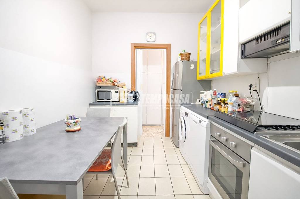 appartamento in vendita a Milano in zona Corvetto