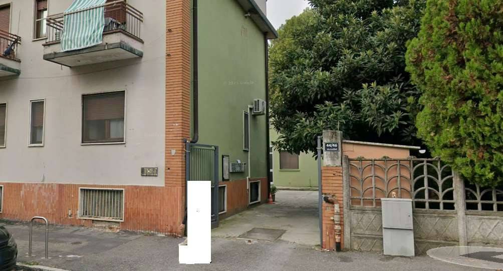 appartamento in vendita a Milano in zona Ponte Lambro