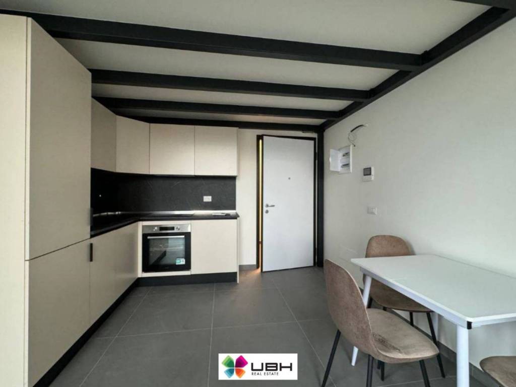 appartamento in vendita a Milano in zona Barona