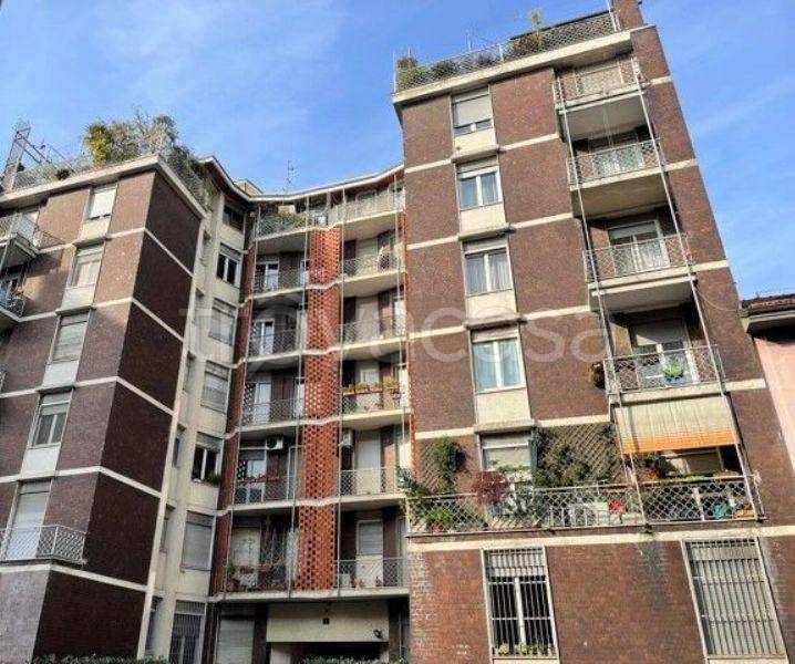 appartamento in vendita a Milano in zona Piazzale Lodi