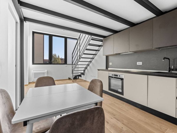 appartamento in vendita a Milano in zona Famagosta