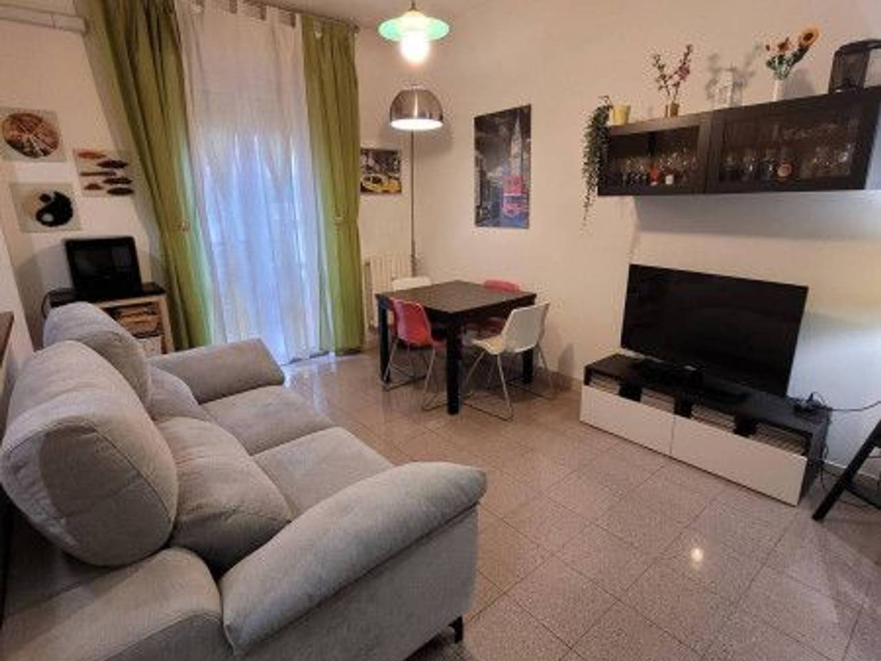 appartamento in vendita a Milano in zona Quinto Romano
