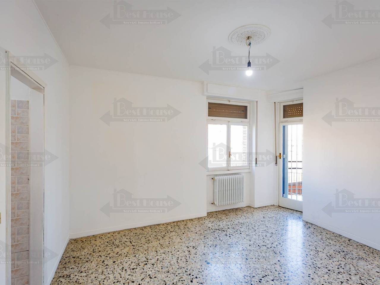 appartamento in vendita a Milano in zona Crescenzago