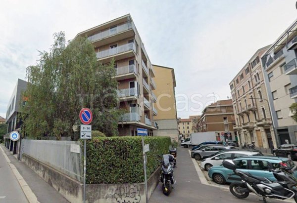 appartamento in vendita a Milano in zona Isola
