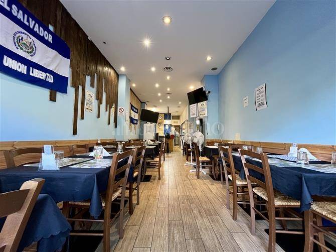 negozio in vendita a Milano in zona Città Studi