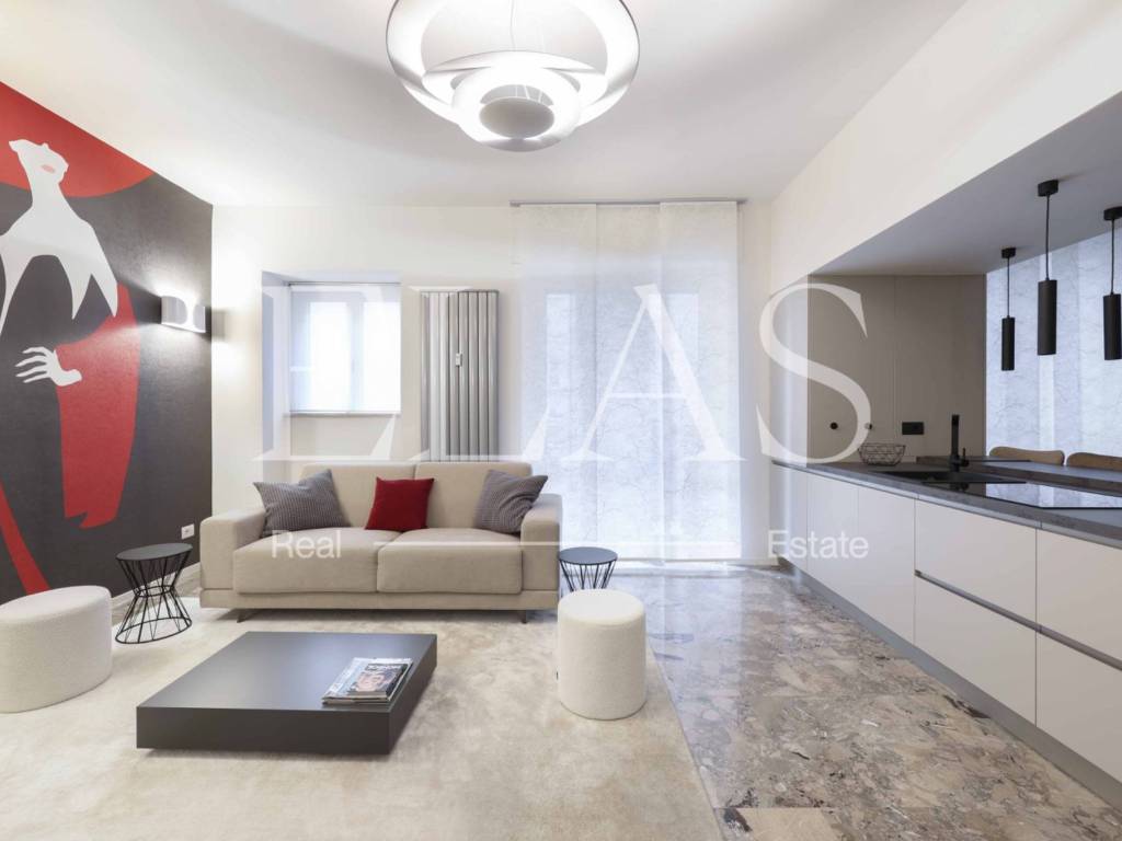 appartamento in vendita a Milano in zona Solari