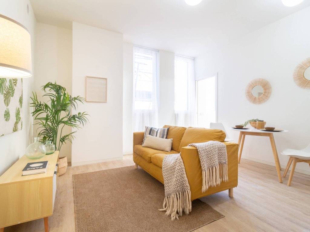 appartamento in vendita a Milano in zona Vigentino