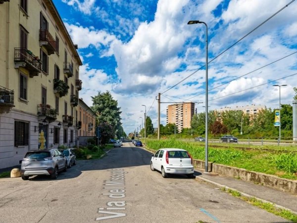 appartamento in vendita a Milano in zona Chiesa Rossa
