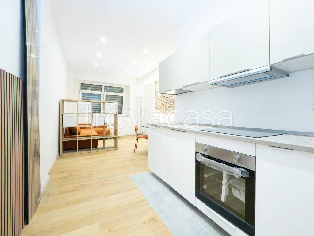 appartamento in vendita a Milano in zona Isola