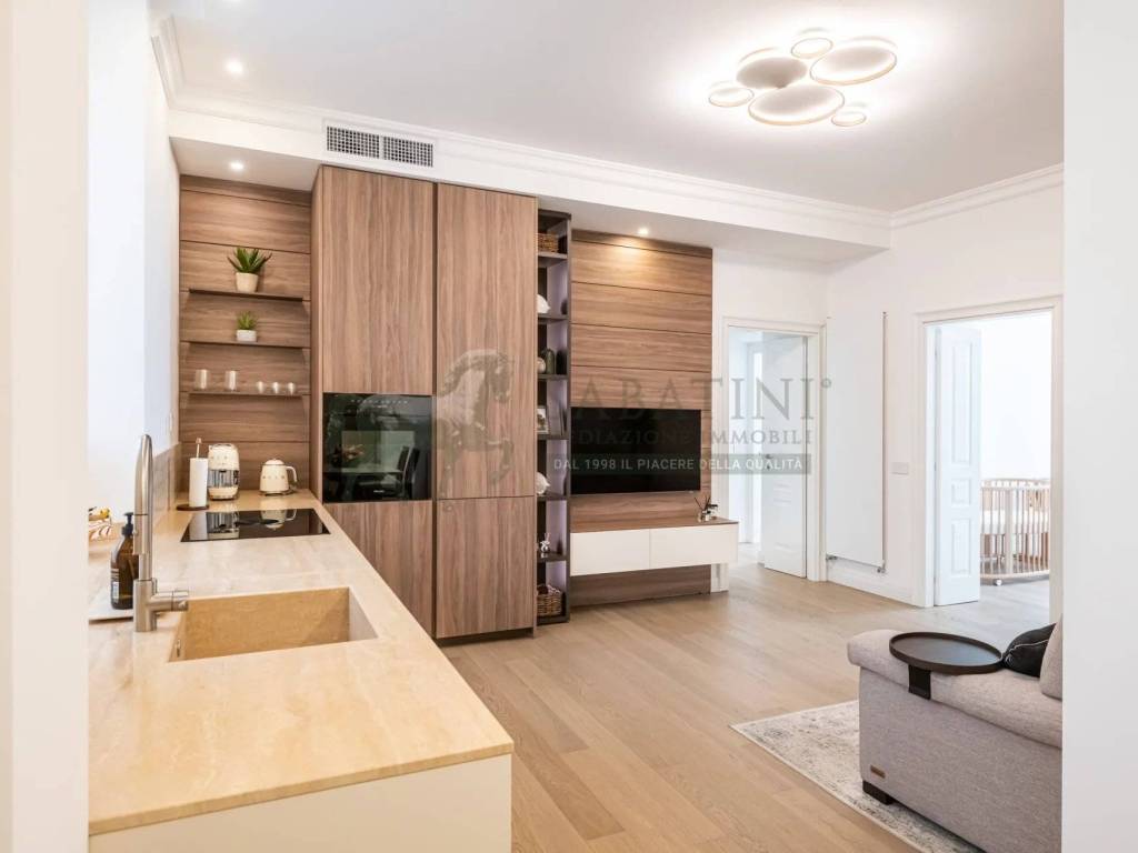 appartamento in vendita a Milano in zona Porta Nuova