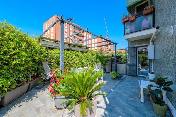 appartamento in vendita a Milano in zona Vigentino