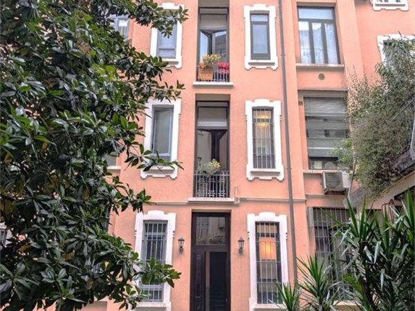 appartamento in vendita a Milano in zona Isola