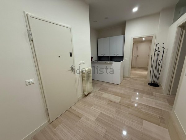 appartamento in vendita a Milano in zona Guastalla