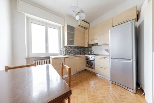 appartamento in vendita a Milano in zona Porta Vittoria