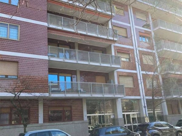 appartamento in vendita a Milano in zona Casoretto