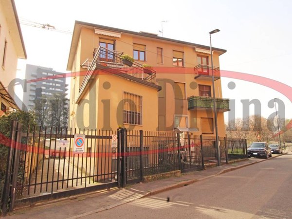 negozio in vendita a Milano in zona Affori