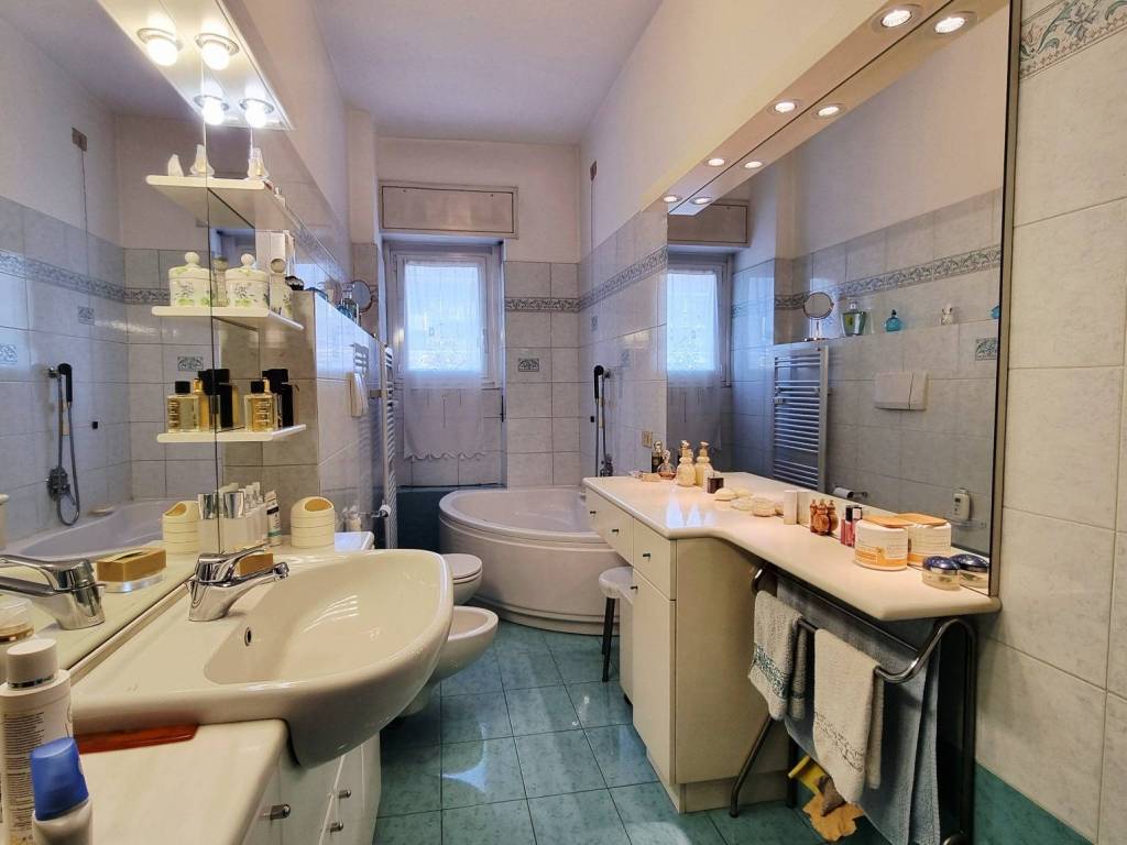 appartamento in vendita a Milano in zona Città Studi