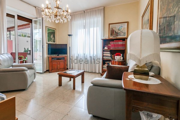 appartamento in vendita a Milano in zona Porta Genova