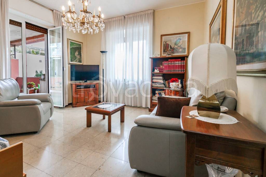 appartamento in vendita a Milano in zona Porta Genova
