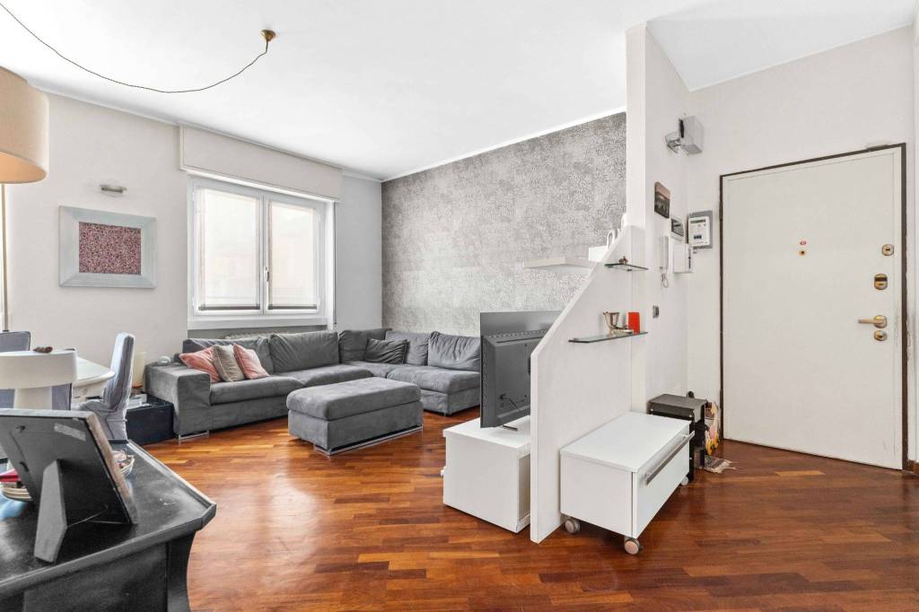 appartamento in vendita a Milano in zona Solari