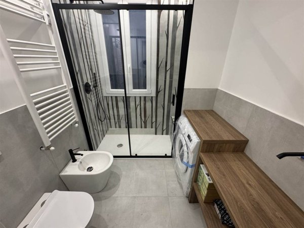 appartamento in vendita a Milano in zona Lorenteggio