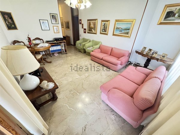 appartamento in vendita a Milano in zona Baggio
