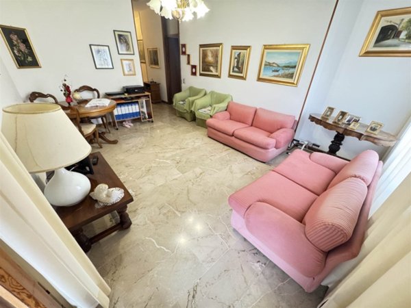 appartamento in vendita a Milano in zona Forze Armate