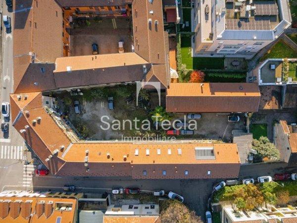 villa in vendita a Milano in zona Trenno