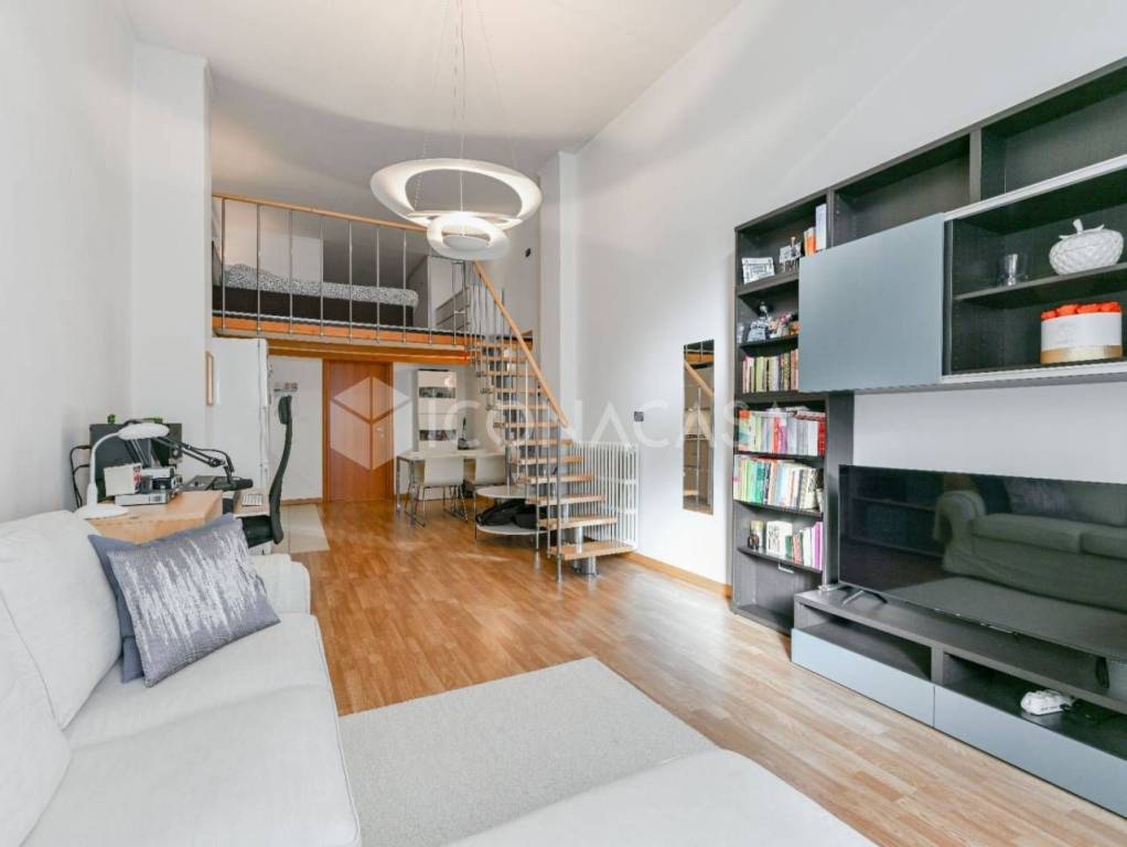 appartamento in vendita a Milano in zona Città Studi