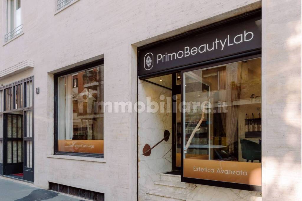 negozio in vendita a Milano in zona Sant'Ambrogio