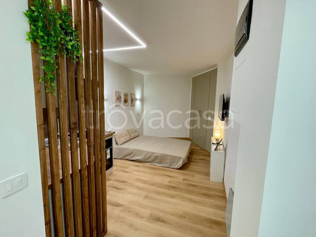 appartamento in vendita a Milano in zona Lambrate