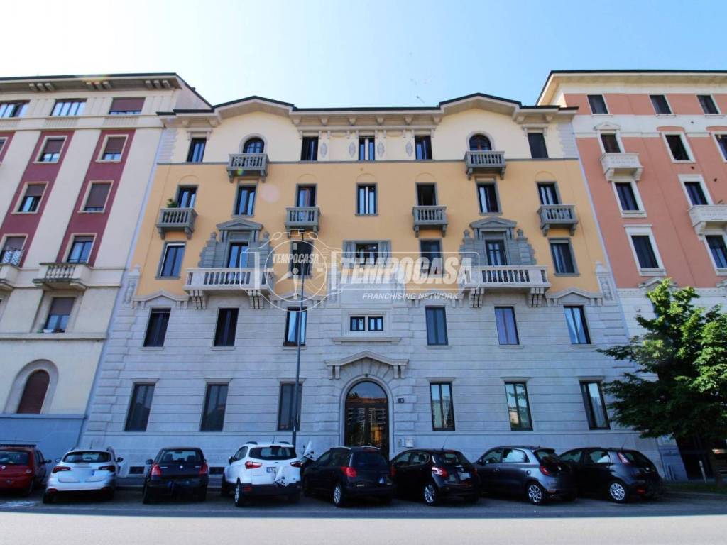 appartamento in vendita a Milano in zona Piazzale Lodi