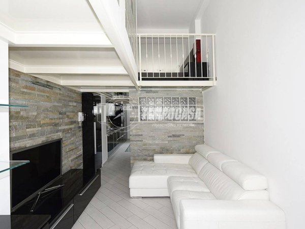 appartamento in vendita a Milano in zona Montalbino