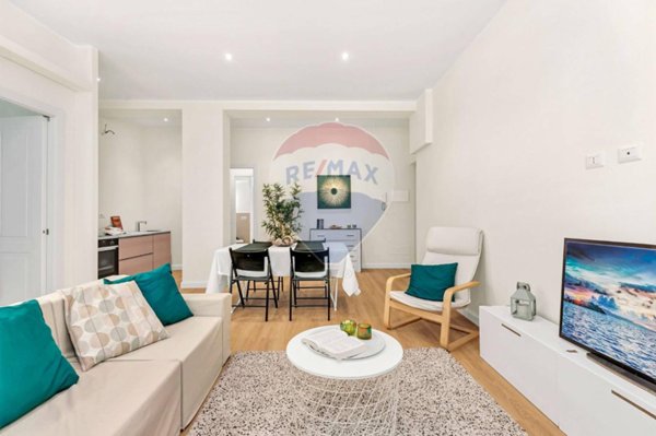 appartamento in vendita a Milano in zona Lorenteggio