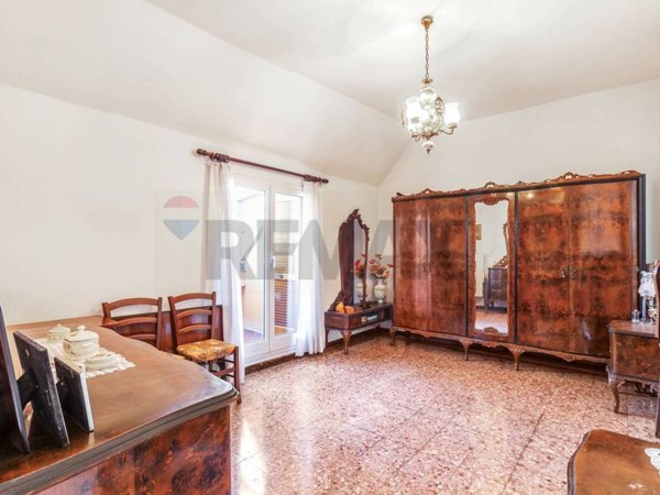 appartamento in vendita a Milano in zona Lorenteggio