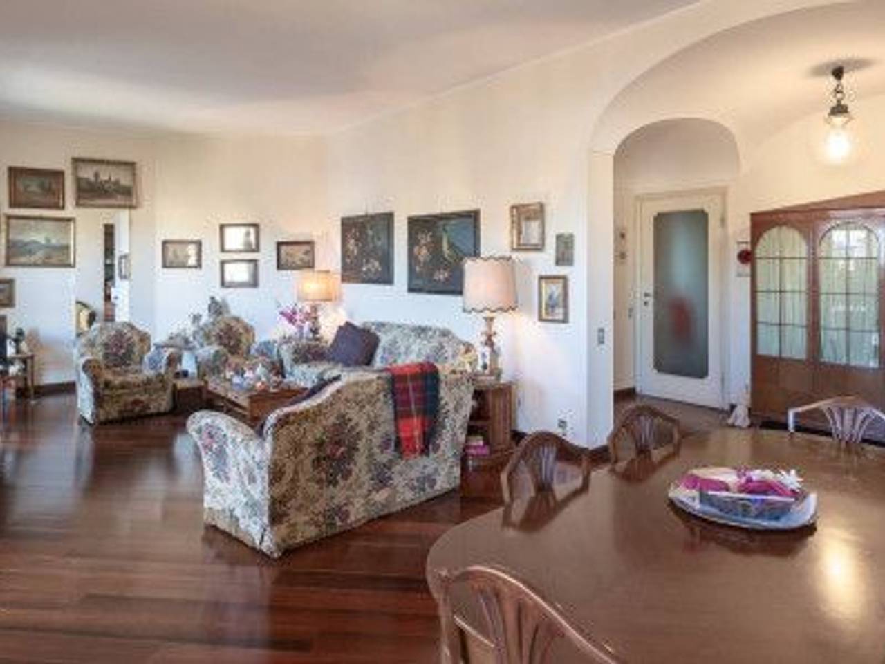 appartamento in vendita a Milano in zona Sant'Ambrogio