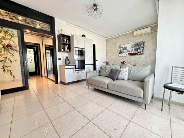 appartamento in vendita a Milano in zona Comasina