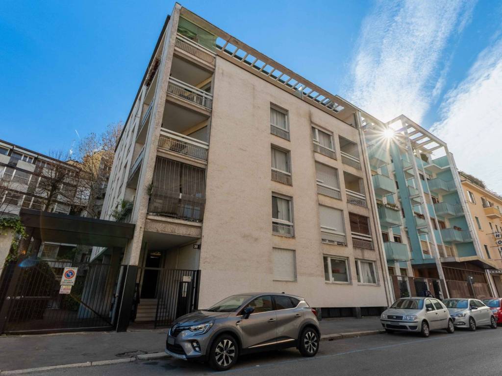 appartamento in vendita a Milano in zona Città Studi
