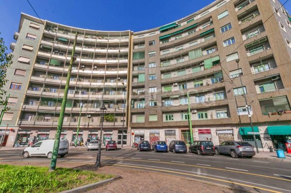 negozio in vendita a Milano in zona Bovisa