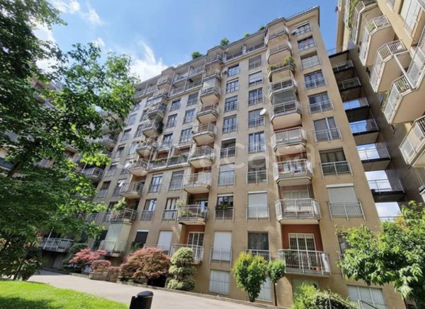 appartamento in vendita a Milano in zona Barona