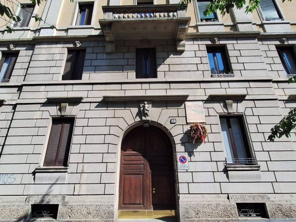 appartamento in vendita a Milano in zona Isola