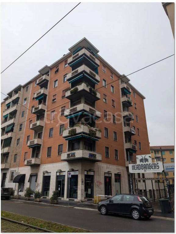 appartamento in vendita a Milano in zona XXII Marzo