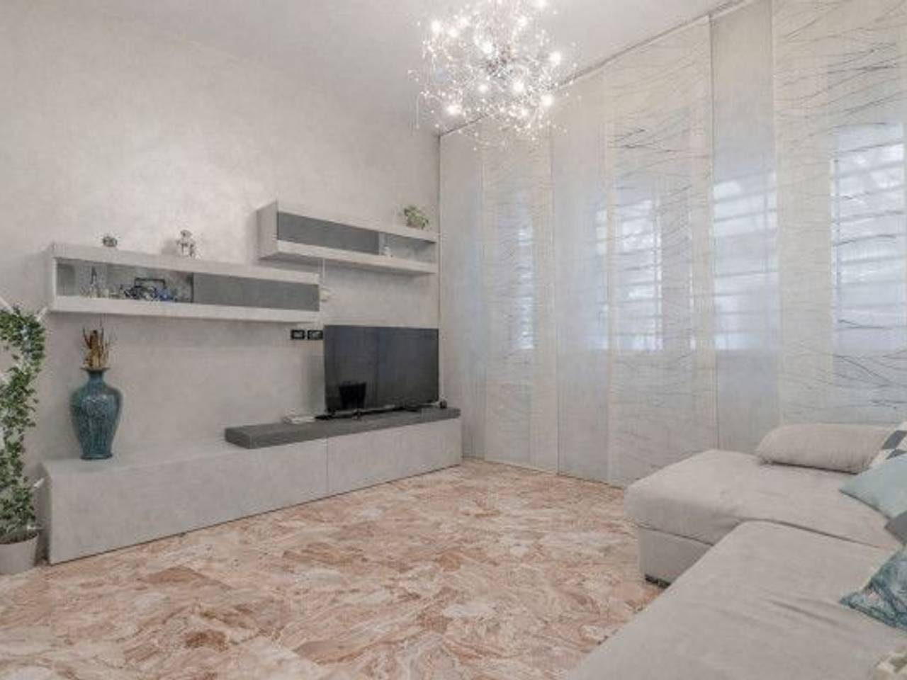 appartamento in vendita a Milano in zona Città Studi