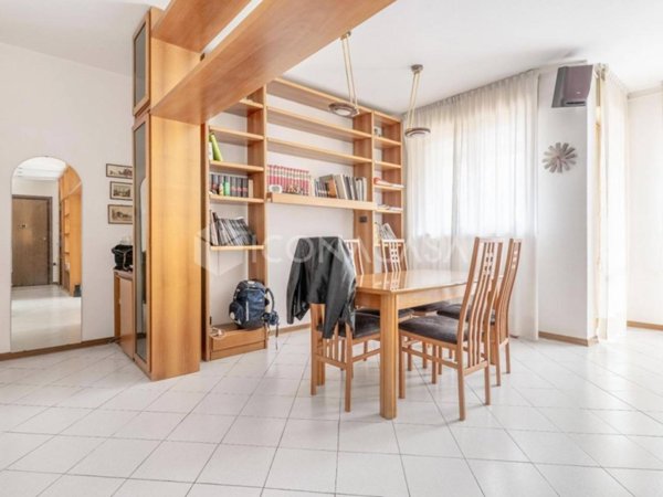 appartamento in vendita a Milano in zona Vigentino