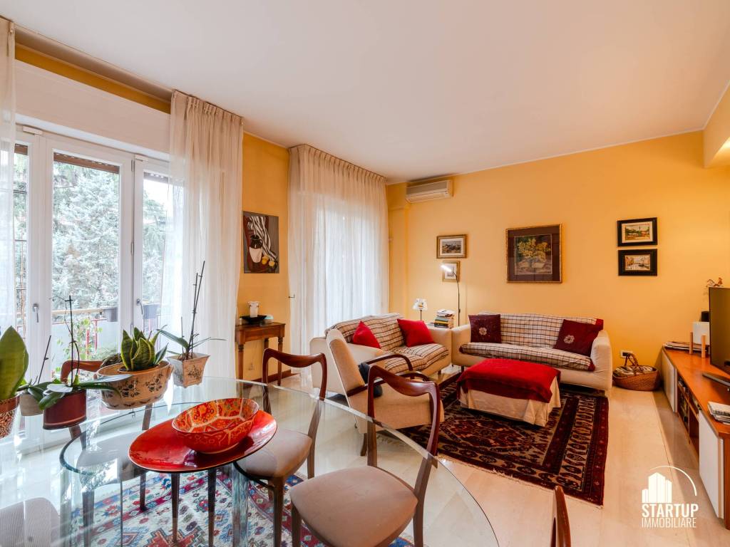 appartamento in vendita a Milano in zona Niguarda